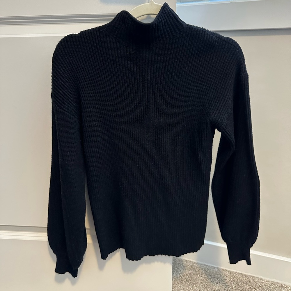 Workhall Turtle Neck Sweater | Black